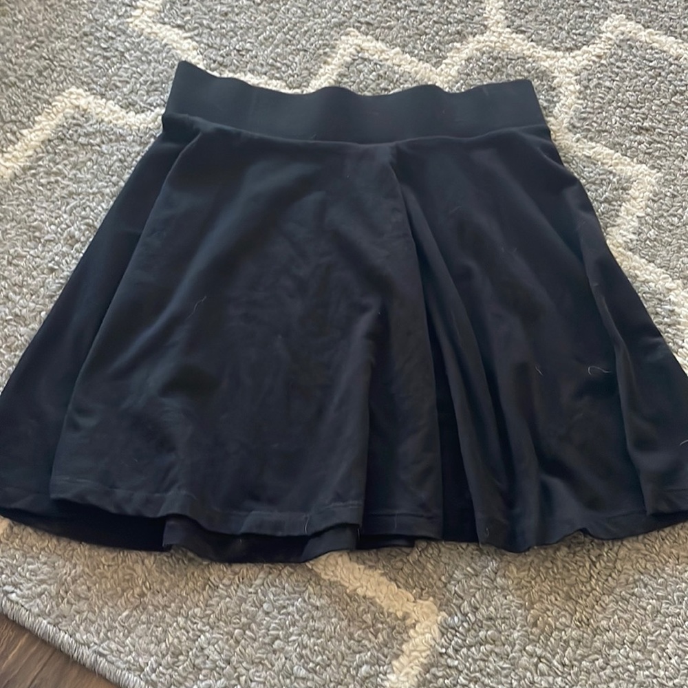 Black skater skirt